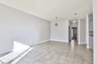 Photo #2: 2254016 Listing