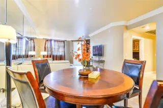 Photo #2: 2254051 Listing