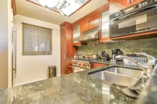 Photo #3: 2254051 Listing