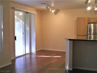 Photo #3: 2254085 Listing