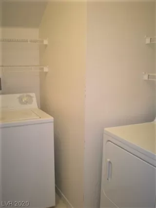 Photo #6: 2254085 Listing