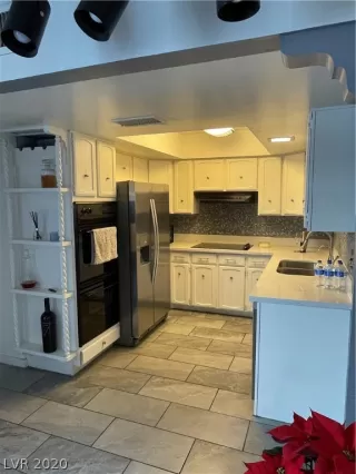 Photo #2: 2254094 Listing 