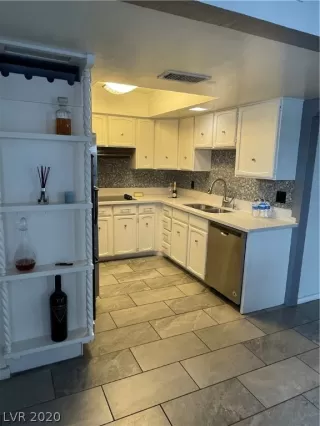 Photo #3: 2254094 Listing 