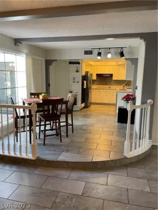 Photo #4: 2254094 Listing 