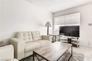 Photo #6: 2254160 Listing 