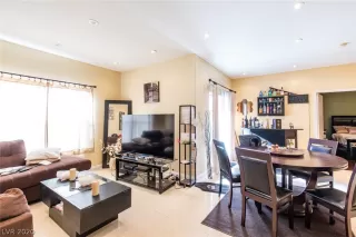 Photo #4: 2254164 Listing