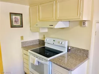 Photo #3: 2254208 Listing 