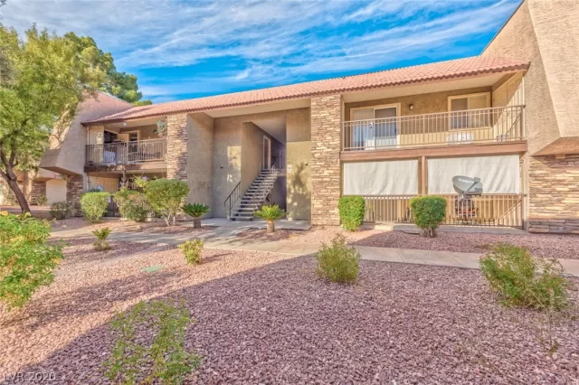 MLS: 2254270 Condo For Sale