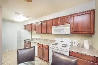 Photo #4: 2254270 Listing