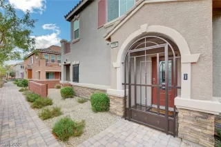 Photo #1: 2254390 Listing