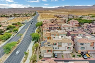 Photo #3: 2254390 Listing