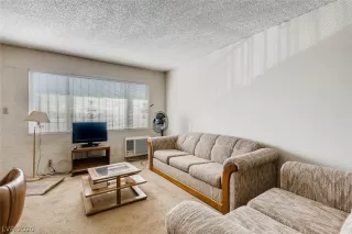 Photo #2: 2254409 Listing 