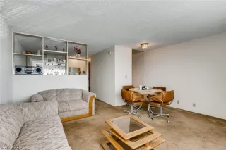 Photo #3: 2254409 Listing 