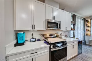 Photo #4: 2254486 Listing 