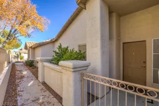 Photo #1: 2254495 Listing