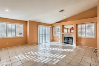 Photo #3: 2254495 Listing