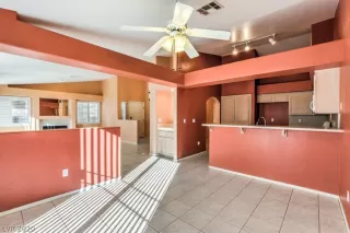 Photo #6: 2254495 Listing