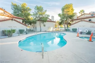 Photo #3: 2254506 Listing