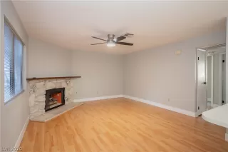 Photo #4: 2254506 Listing