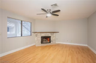 Photo #5: 2254506 Listing