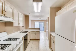 Photo #4: 2254528 Listing 