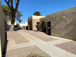 Photo #2: 2254554 Listing