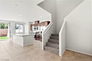 Photo #5: 2254613 Listing 