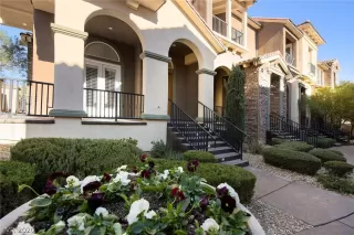 Photo #1: 2254654 Listing