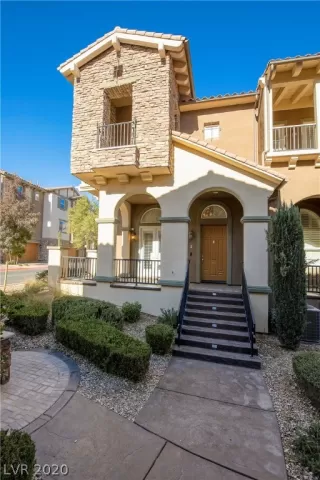 Photo #4: 2254654 Listing