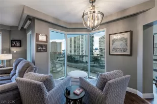 Photo #5: 2254700 Listing