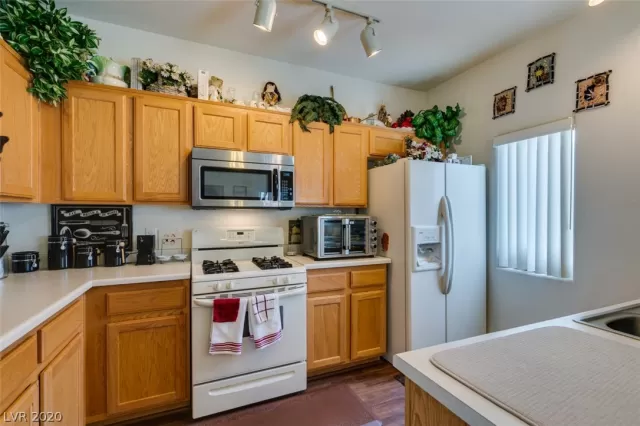 MLS: 2254718 Condo For Sale