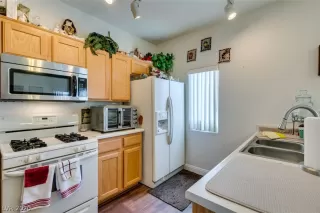 Photo #1: 2254718 Listing 