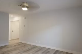 Photo #4: 2254719 Listing 