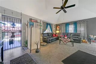 Photo #2: 2254783 Listing