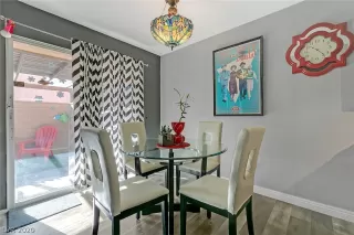 Photo #5: 2254783 Listing