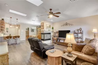 Photo #2: 2254805 Listing 