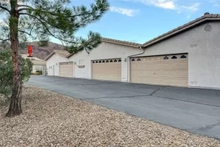 Photo #4: 2254805 Listing 