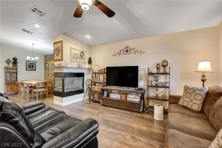 Photo #6: 2254805 Listing 