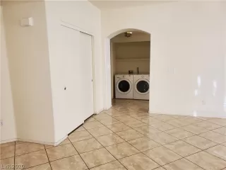 Photo #3: 2254833 Listing 