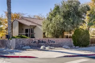 Photo #2: 2254844 Listing