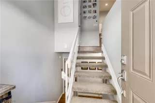 Photo #4: 2254844 Listing