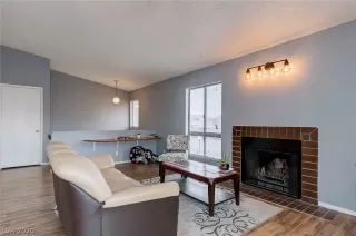 Photo #3: 2254856 Listing