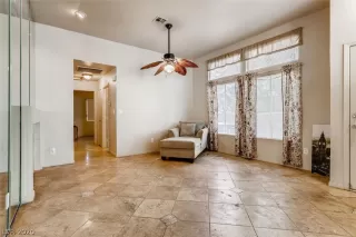 Photo #2: 2254881 Listing