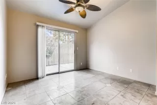 Photo #5: 2254881 Listing