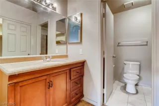 Photo #6: 2254881 Listing