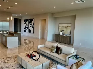 Photo #6: 2254896 Listing