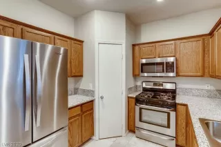 Photo #1: 2254897 Listing 