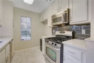 Photo #2: 2254921 Listing 