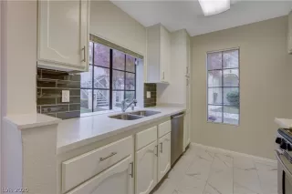 Photo #3: 2254921 Listing 