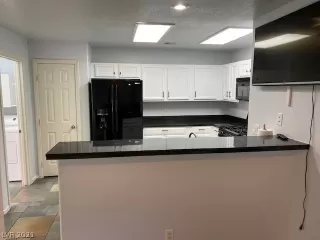 Photo #6: 2254959 Listing 